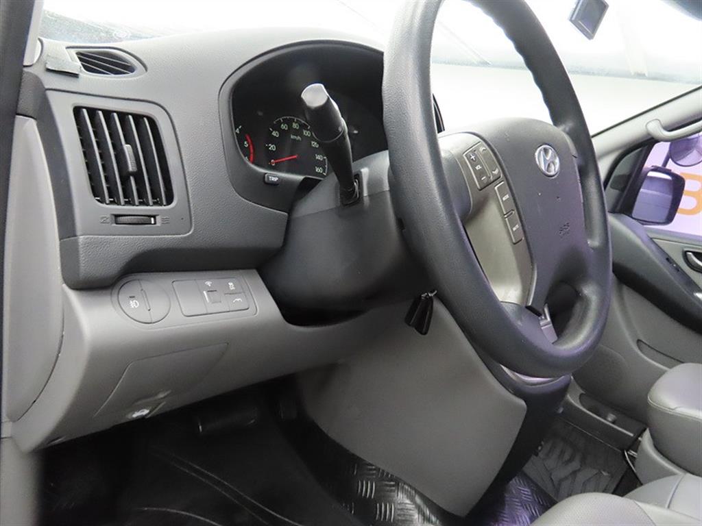 HYUNDAI Starex - Vista 12