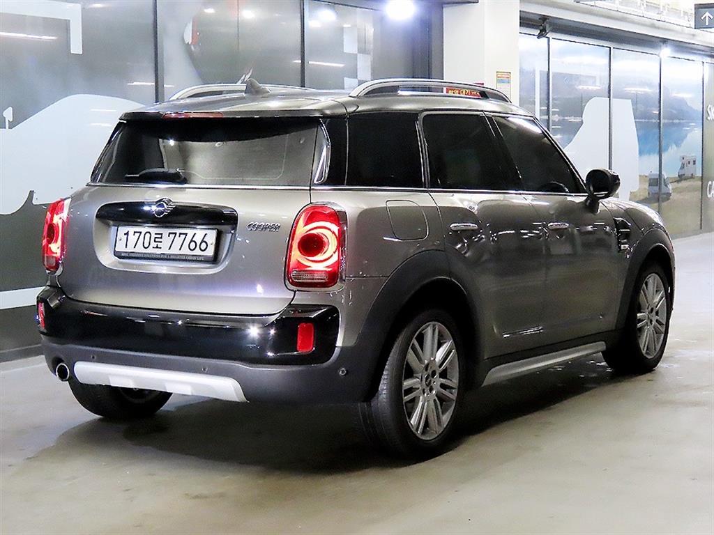 Mini Countryman - Vista 4