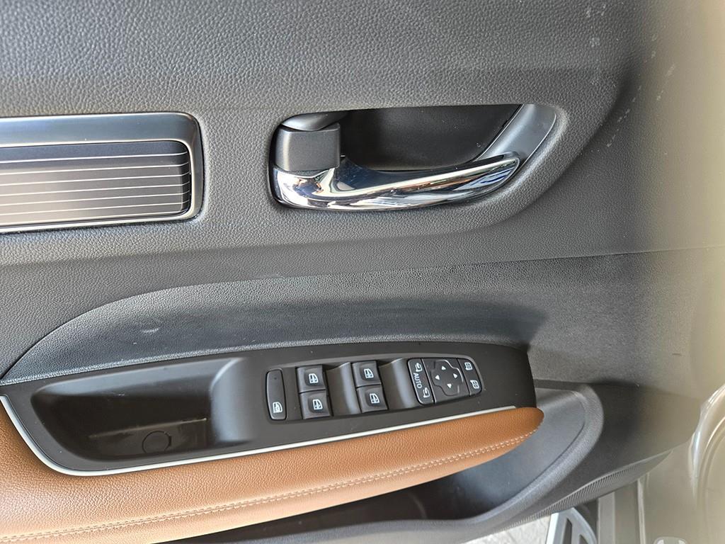 SAMSUNG QM6 - Vista 12