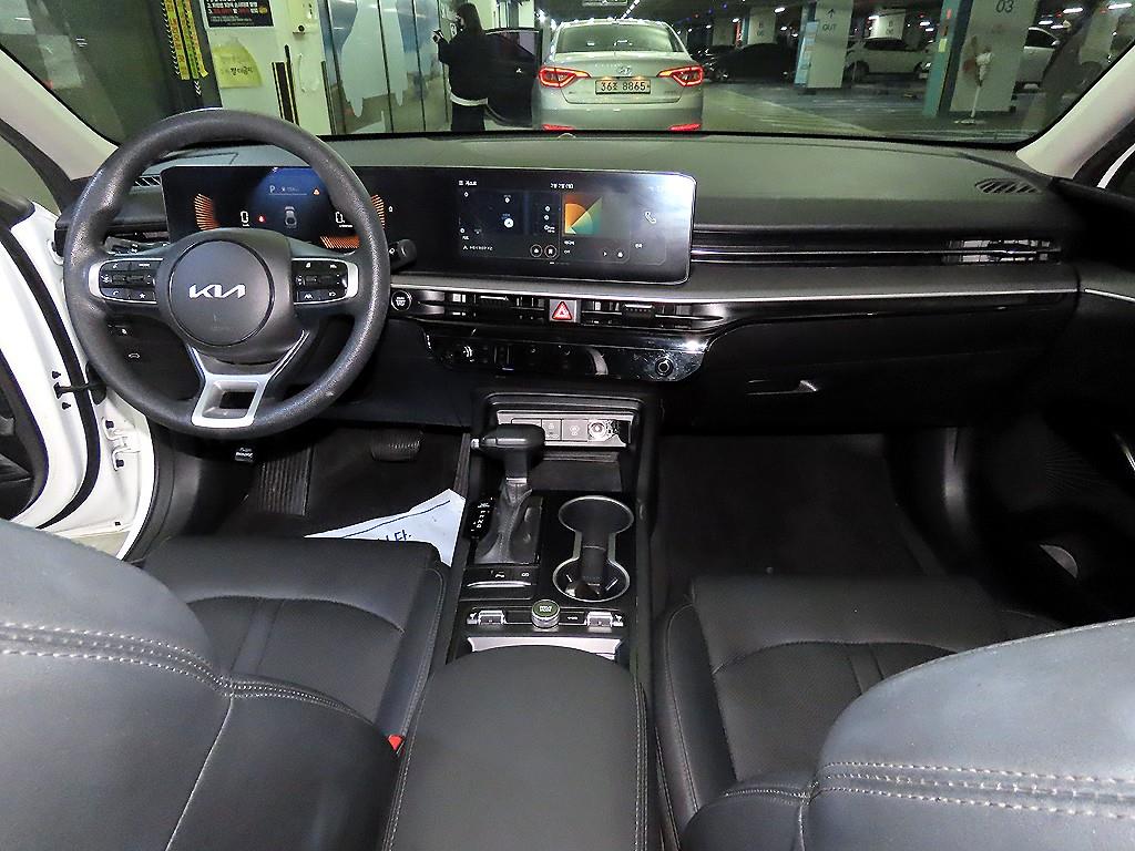 KIA K5 - Vista 10