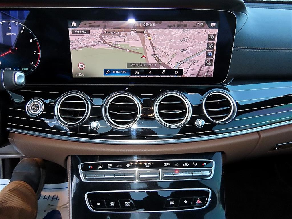 Mercedes Benz E class 2021 Blanco - Importación desde Corea - HF Imports Iquique - Foto 14