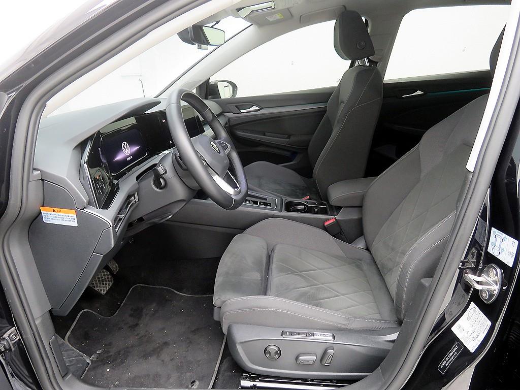 Volkswagen Golf - Vista 7