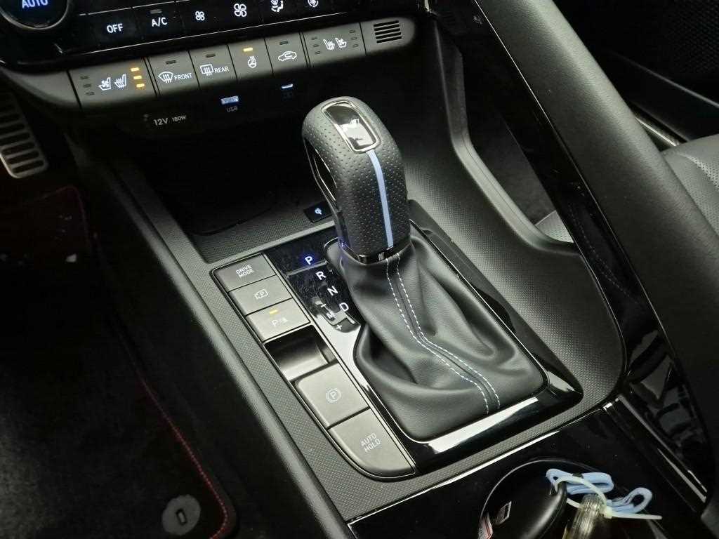 HYUNDAI Avante - Vista 8