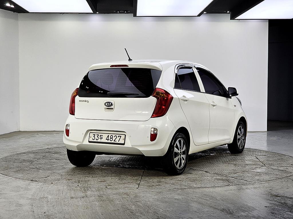 KIA Morning - Vista 4