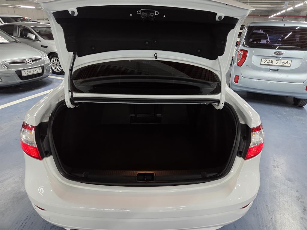 SAMSUNG SM3 2019 Blanco - Importación desde Corea - HF Imports Iquique - Foto 15