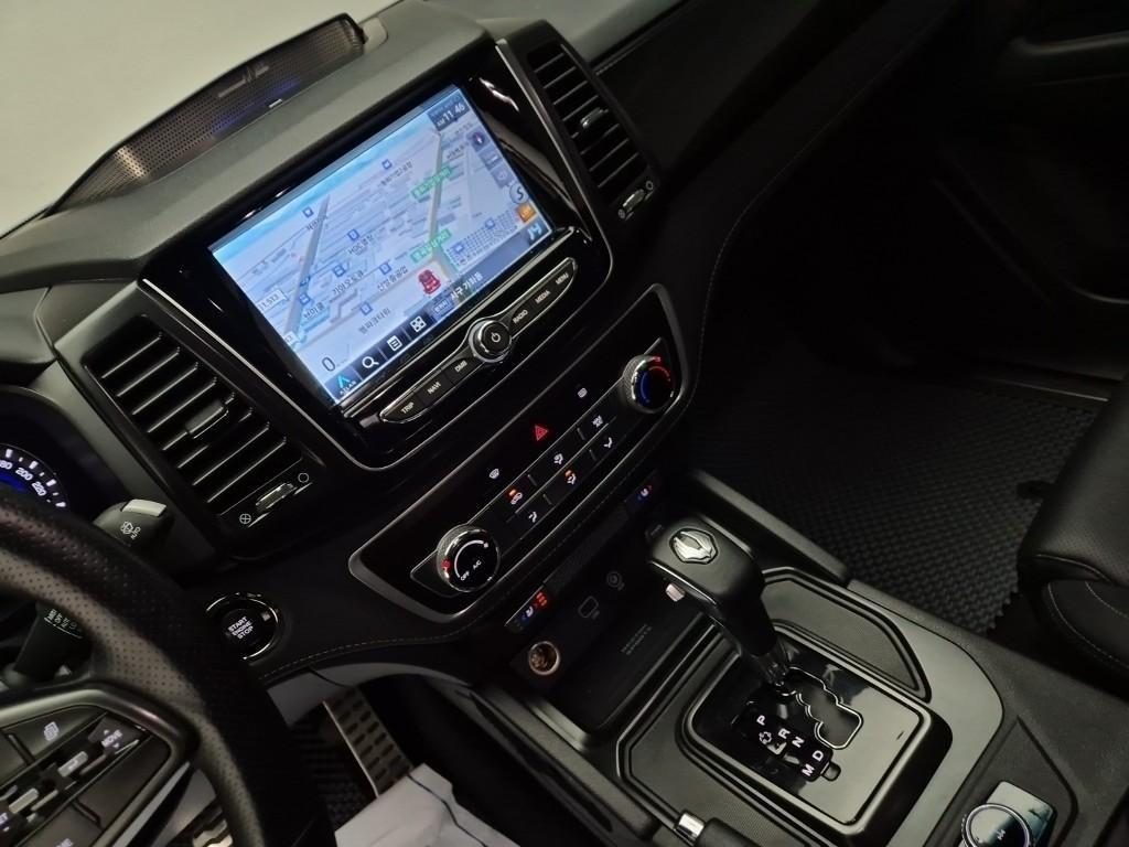 Ssangyong Rexton - Vista 9