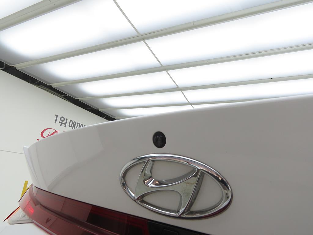 HYUNDAI Avante 2022 Blanco - Importación desde Corea - HF Imports Iquique - Foto 15