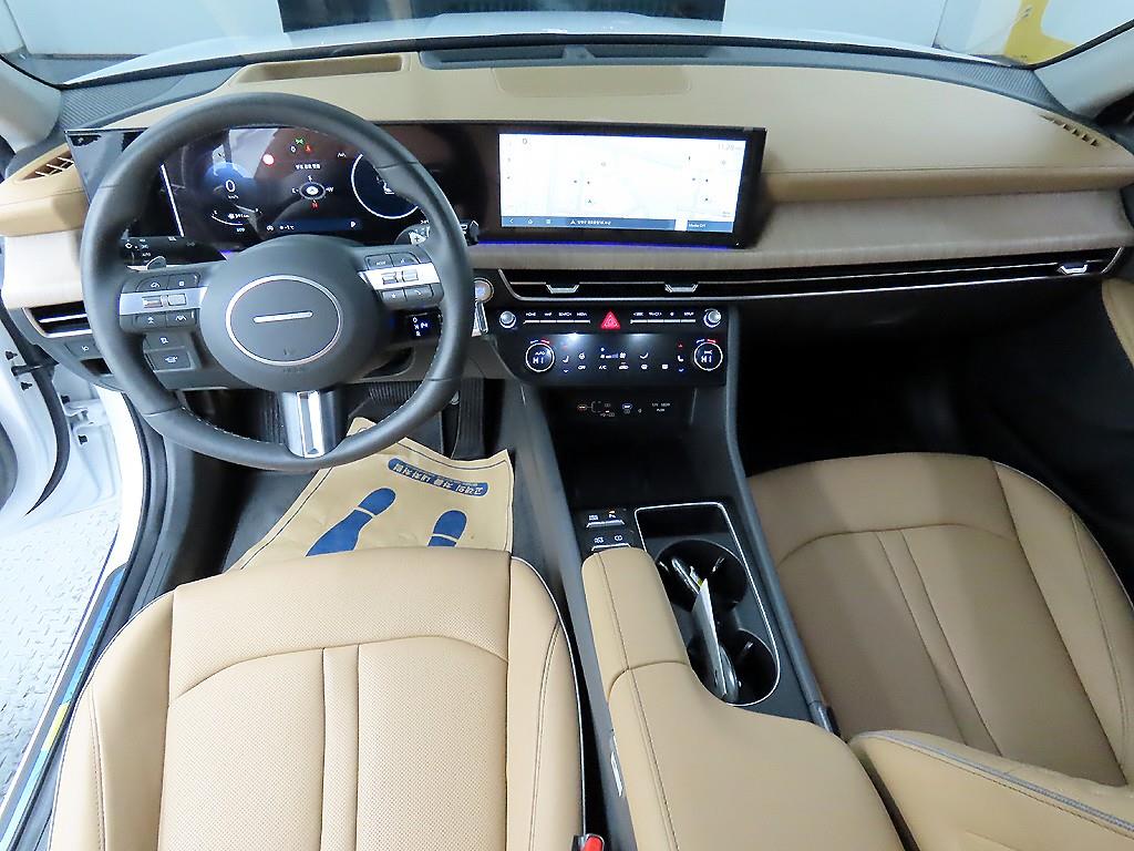 HYUNDAI Sonata - Vista 7