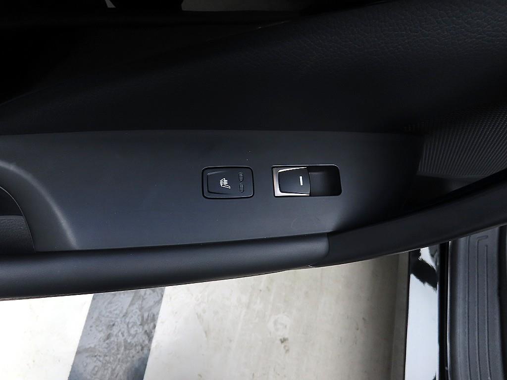 HYUNDAI Grandeur - Vista 12