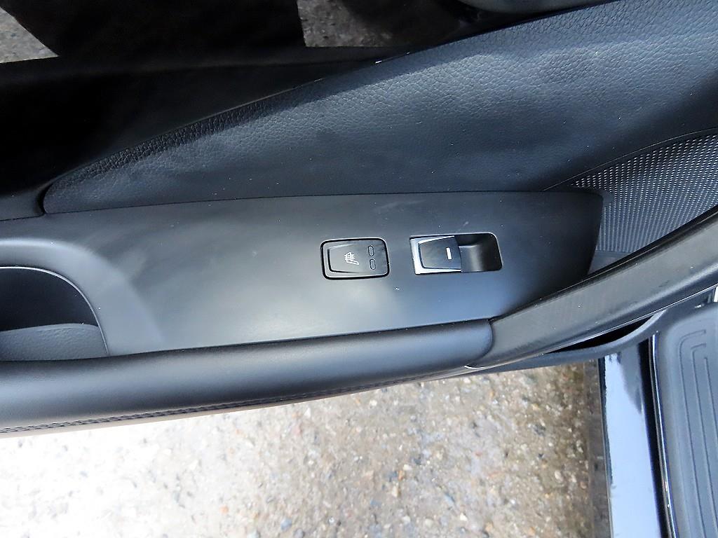 HYUNDAI Grandeur 2015 Negro - Importación desde Corea - HF Imports Iquique - Foto 16