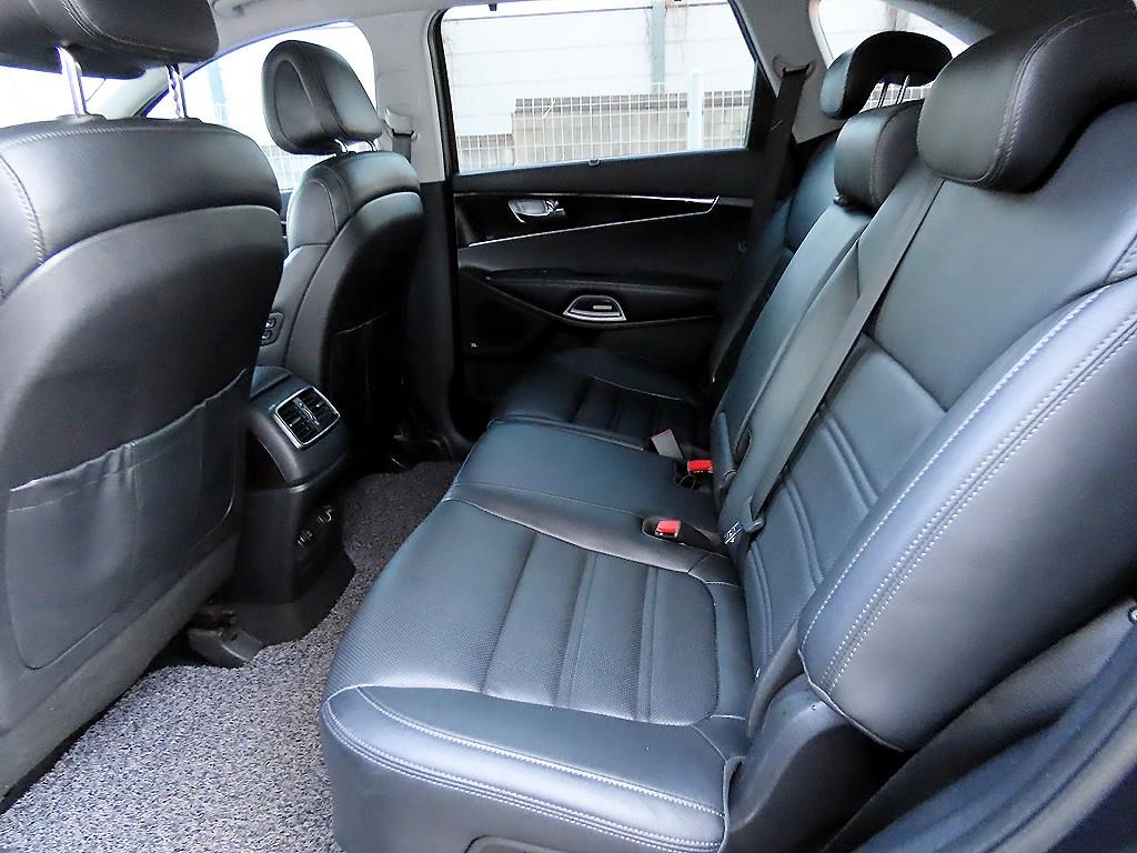 KIA Sorento - Vista 6