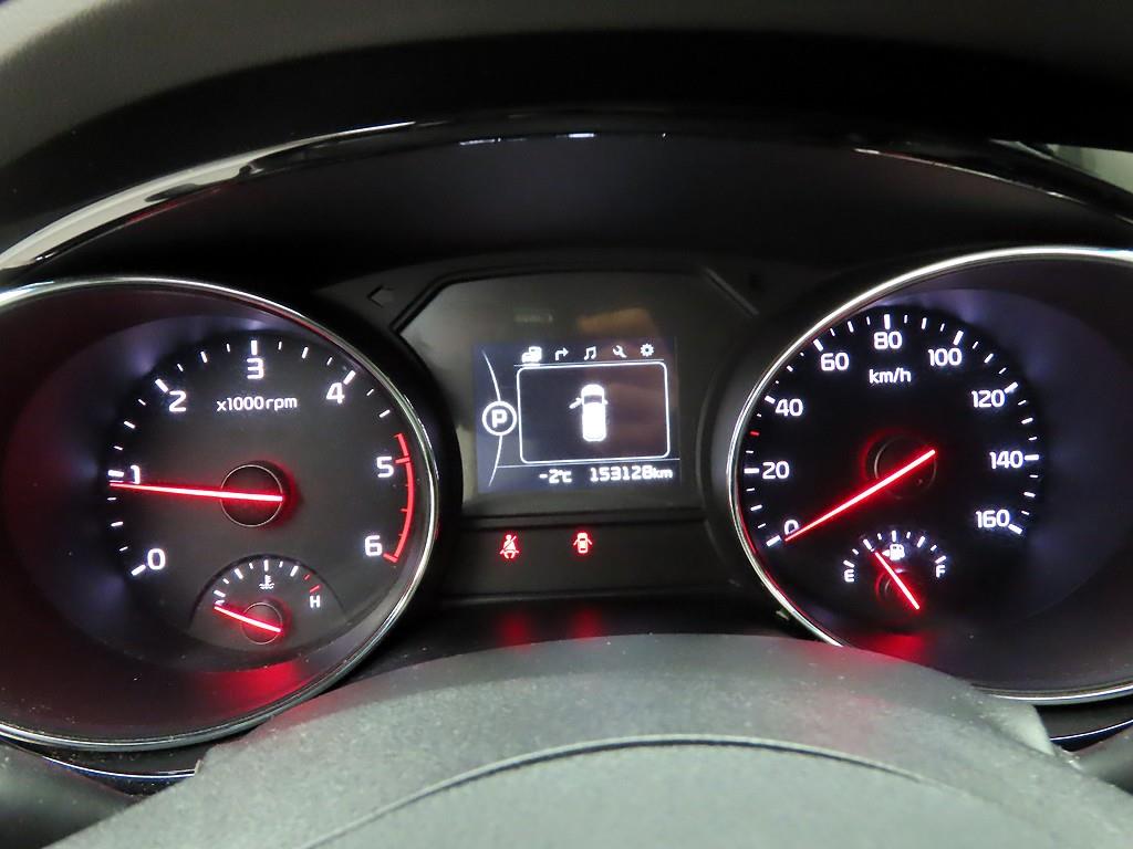 KIA Carnival - Vista 5