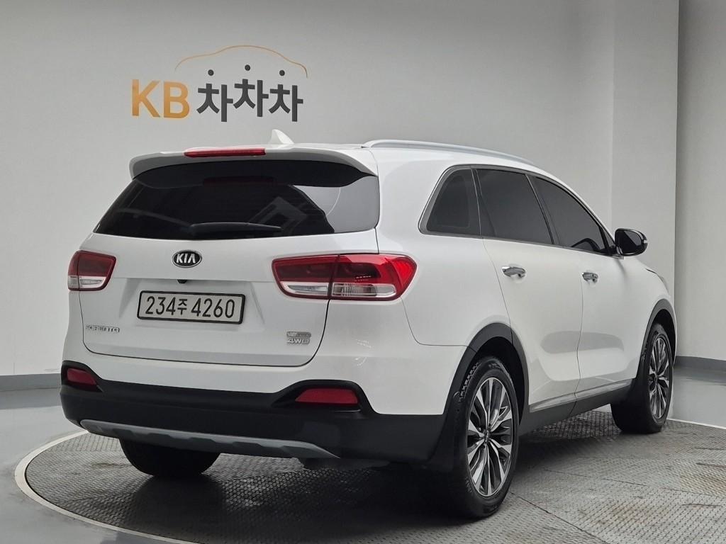 KIA Sorento - Vista 4