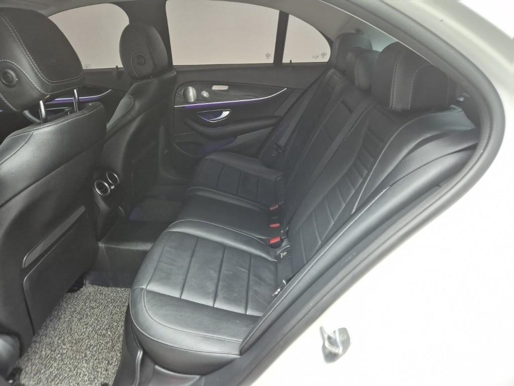 Mercedes Benz E class 2018 Blanco - Importación desde Corea - HF Imports Iquique - Foto 13