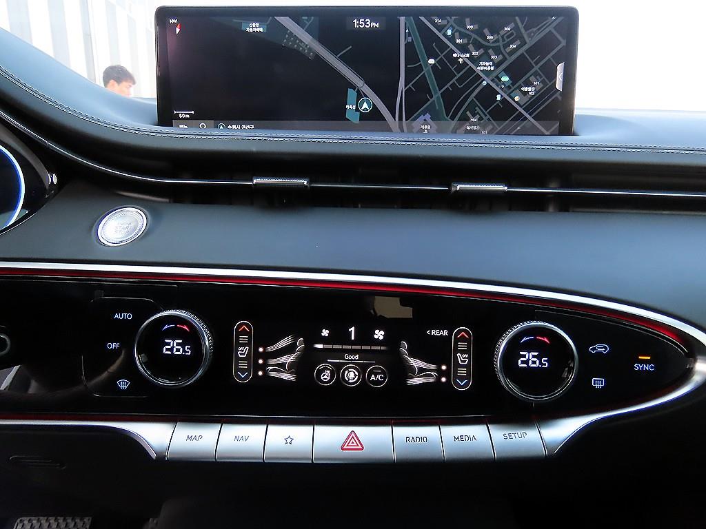 Genesis GV70 2023 Blanco - Importación desde Corea - HF Imports Iquique - Foto 13