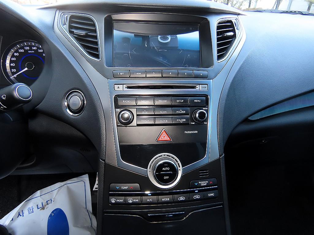 HYUNDAI Grandeur 2015 Negro - Importación desde Corea - HF Imports Iquique - Foto 13