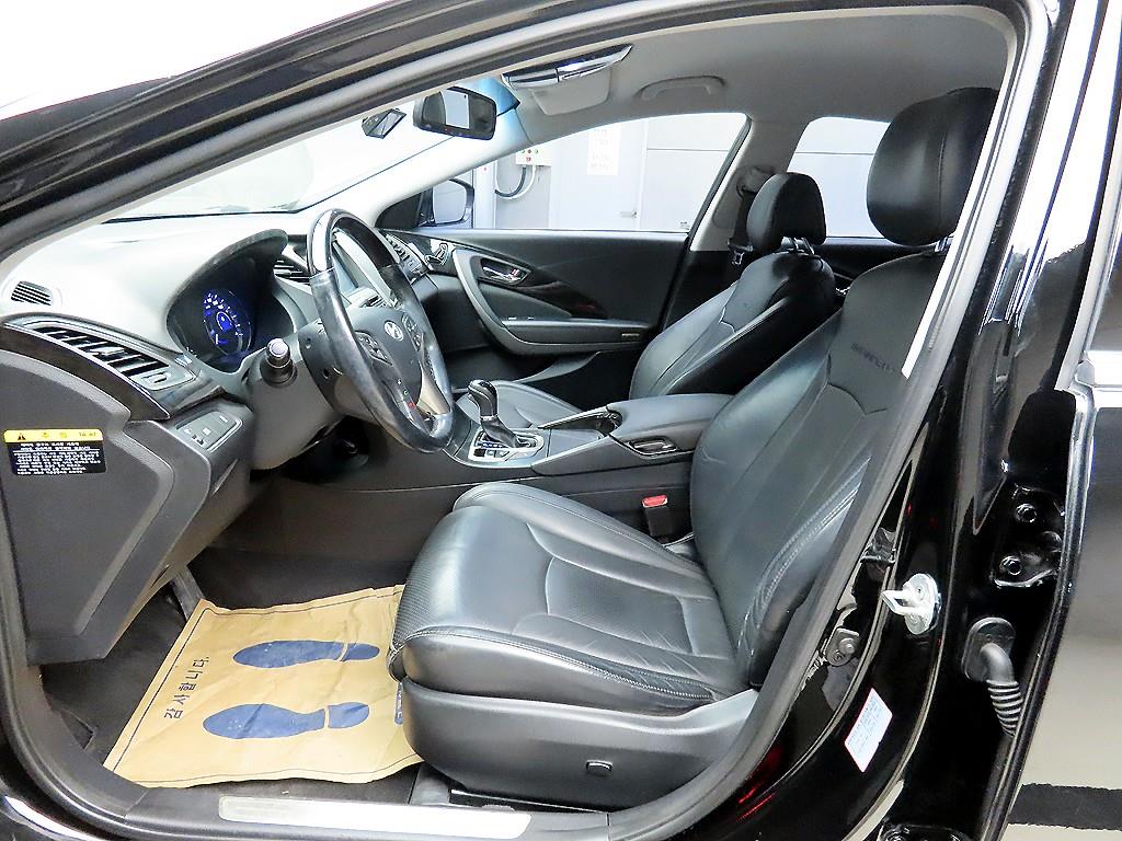 HYUNDAI Grandeur - Vista 5