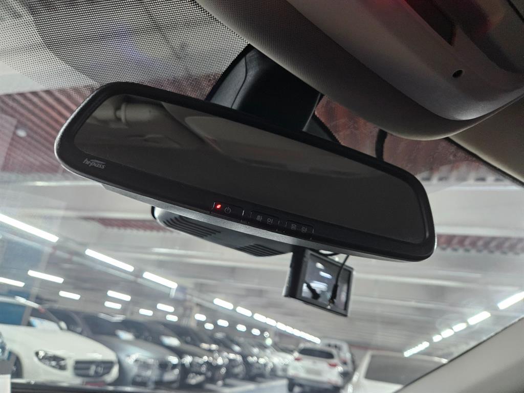 SAMSUNG QM6 - Vista 12