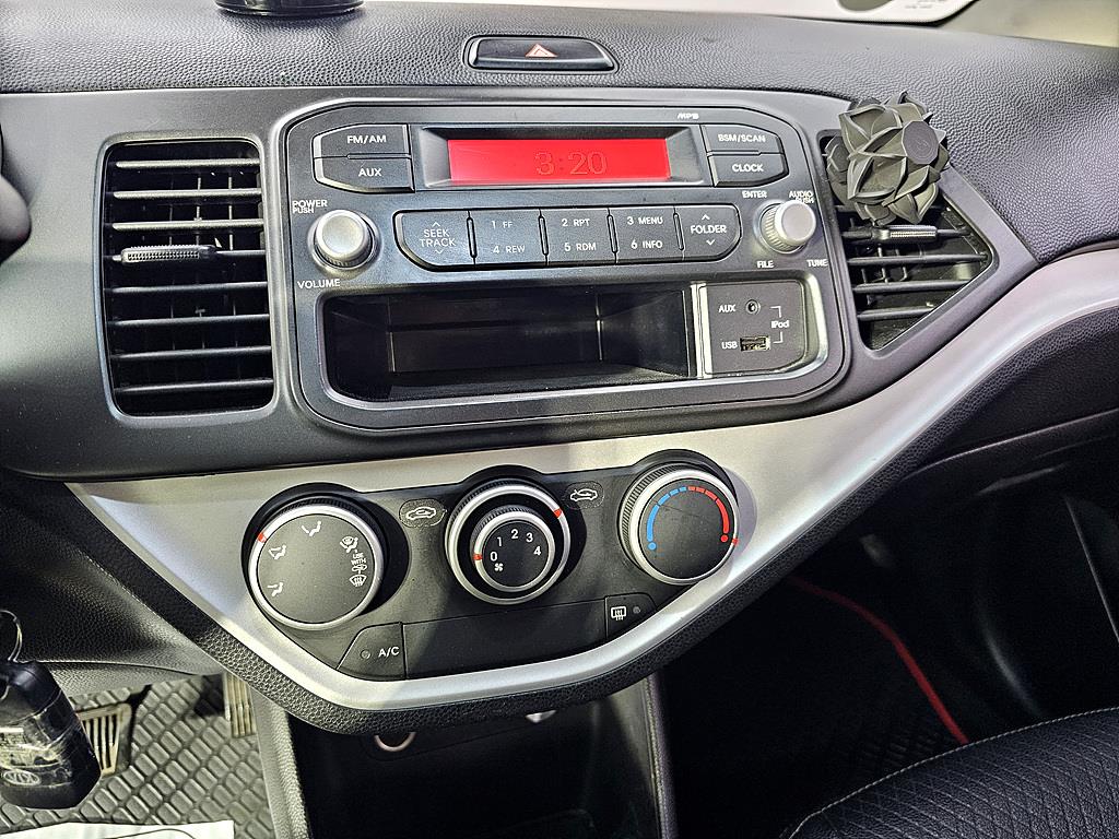 KIA Morning 2013 Blanco - Importación desde Corea - HF Imports Iquique - Foto 15