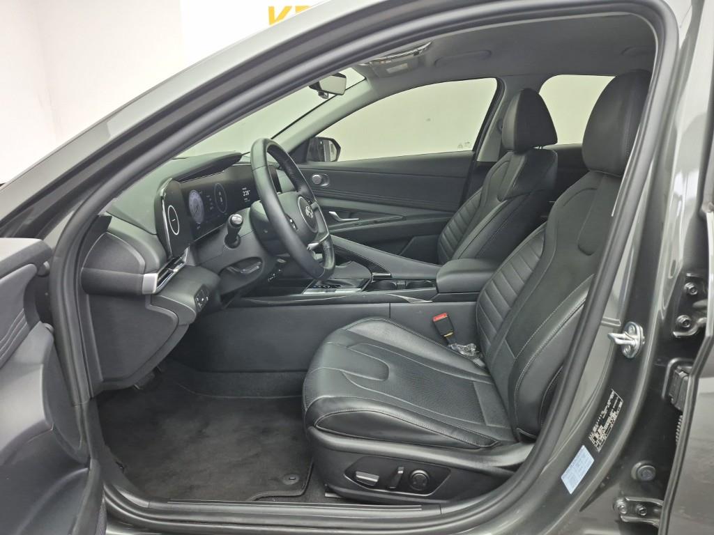 HYUNDAI Avante - Vista 11