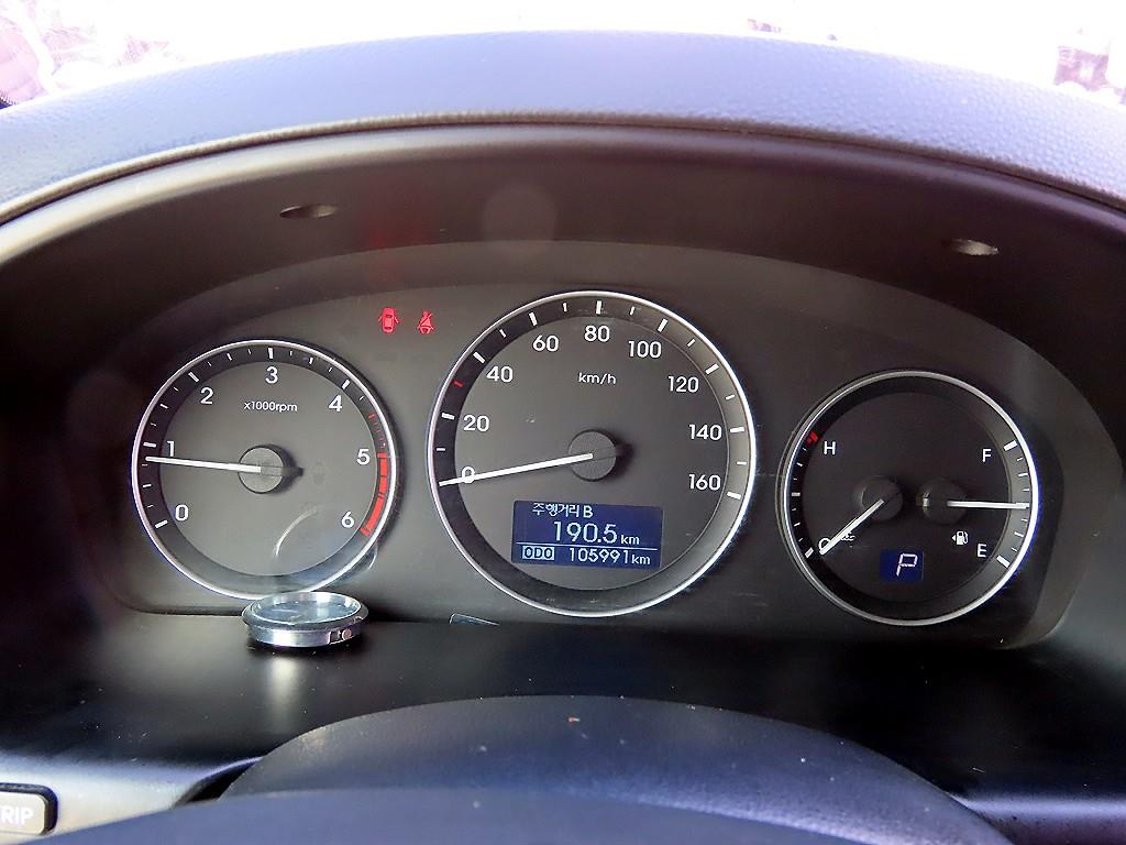 HYUNDAI Starex - Vista 9