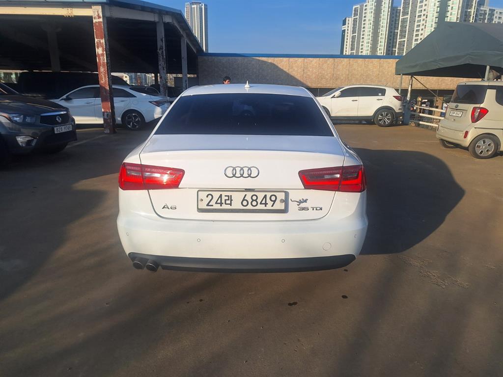 Audi A6 - Vista 4
