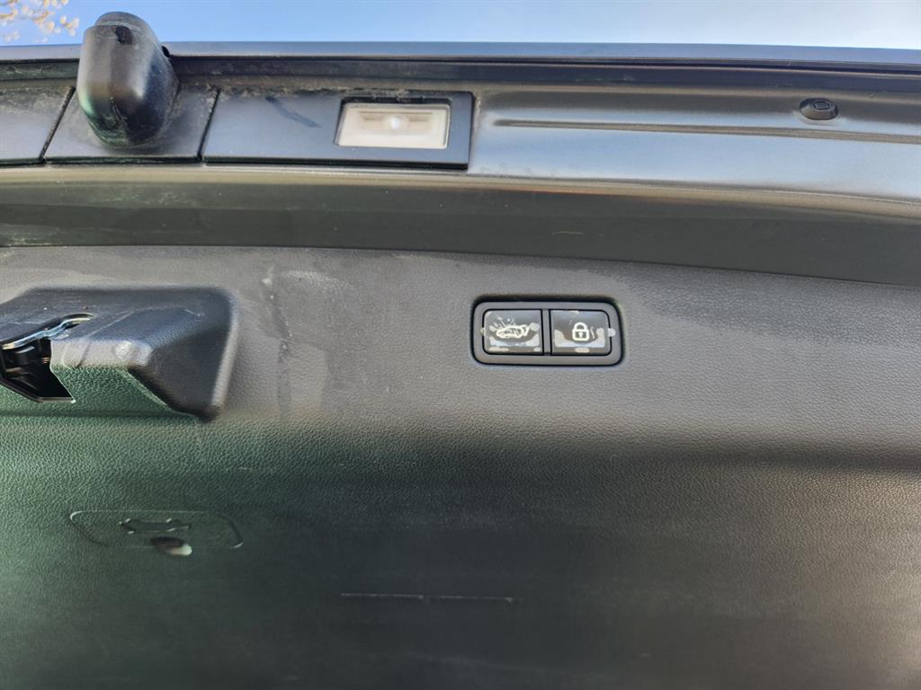 Genesis GV70 - Vista 6