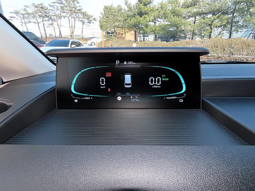 HYUNDAI Staria - Vista 10