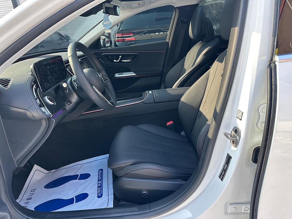 Mercedes Benz E class - Vista 5