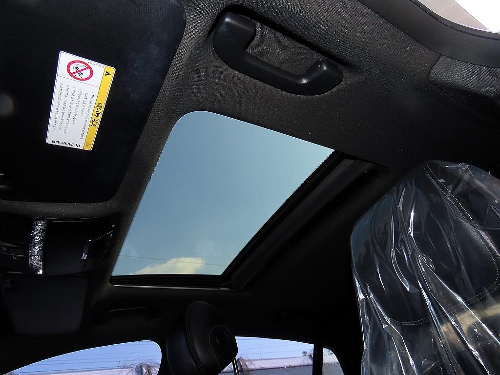 Mercedes Benz GLC Class 2017 Gris - Importación desde Corea - HF Imports Iquique - Foto 15