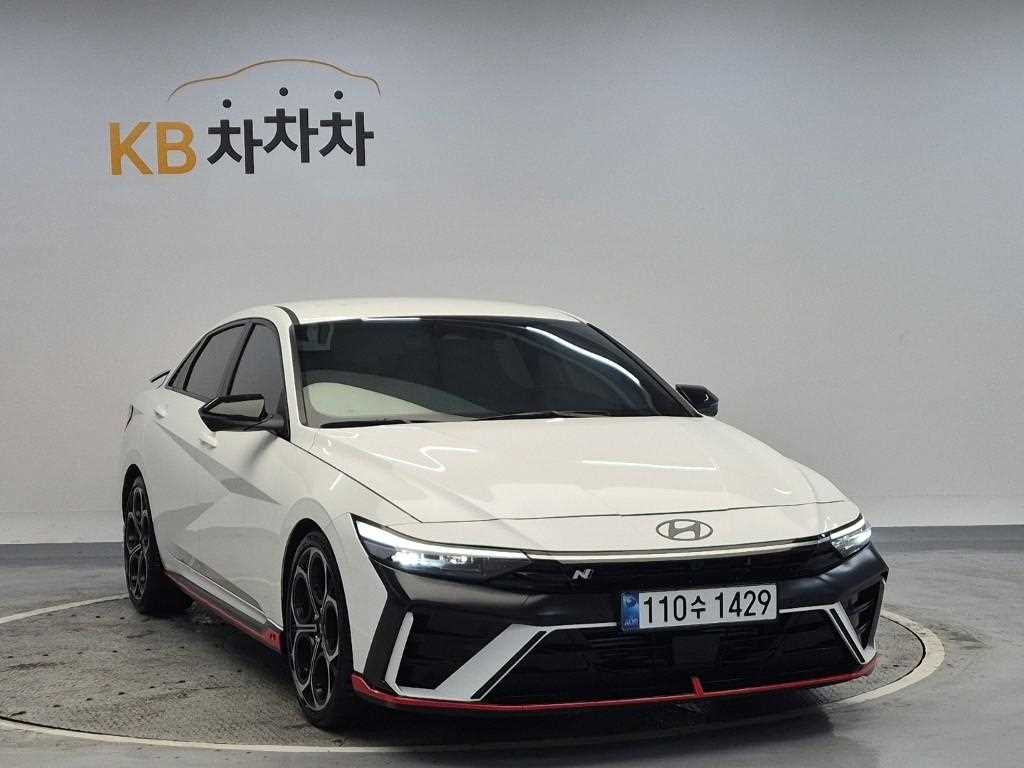 HYUNDAI Avante - Vista 4