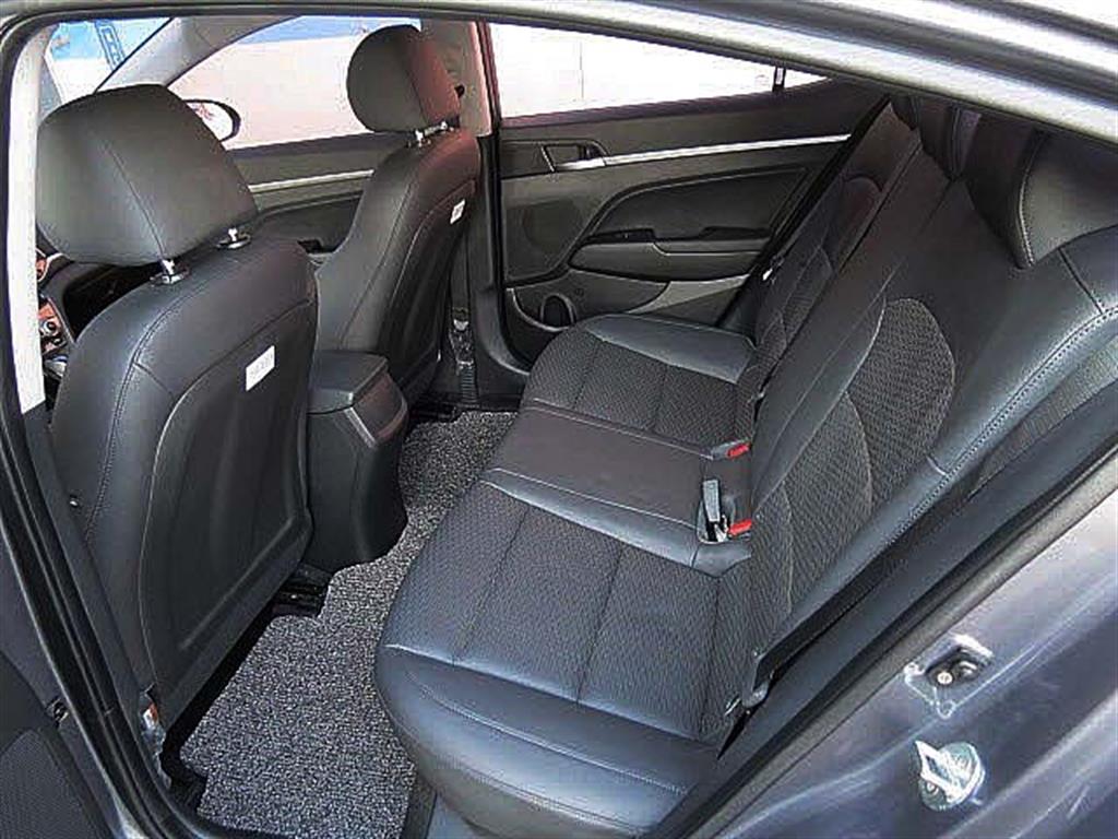 HYUNDAI Avante 2020 Gris - Importación desde Corea - HF Imports Iquique - Foto 7