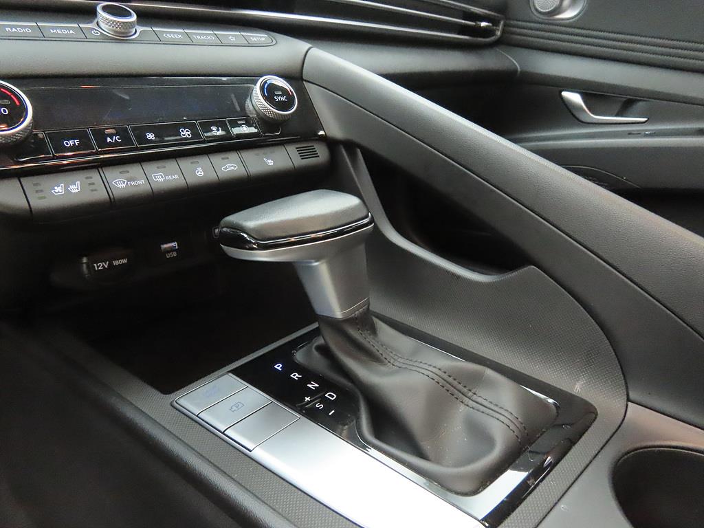 HYUNDAI Avante - Vista 11