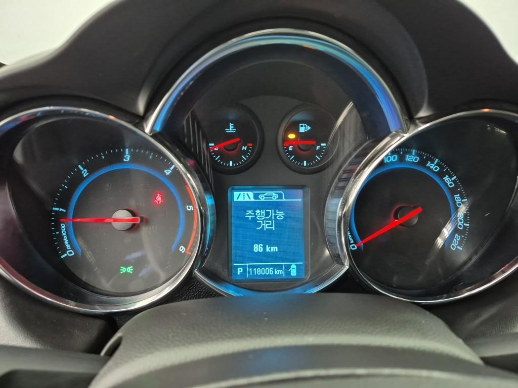 Chevrolet Cruise - Vista 7