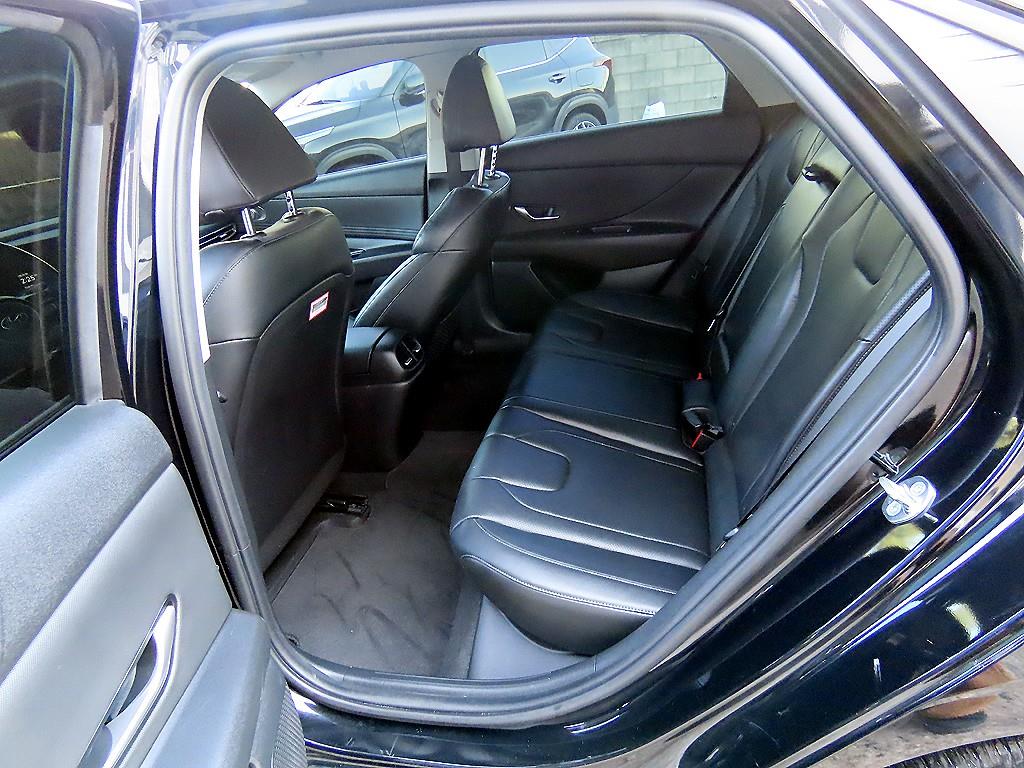 HYUNDAI Avante - Vista 6