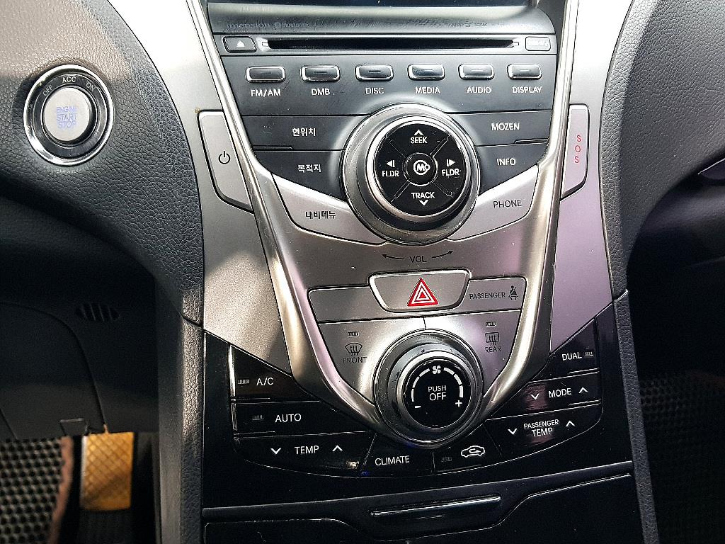 HYUNDAI Grandeur - Vista 11