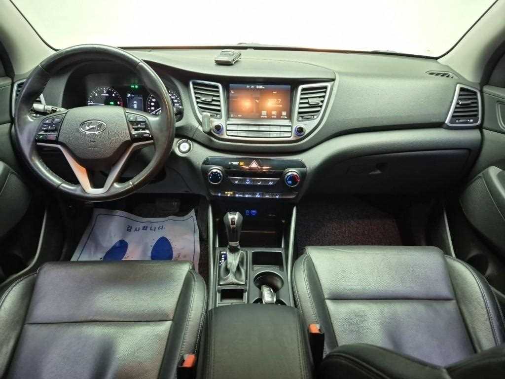 HYUNDAI Tucson - Vista 7