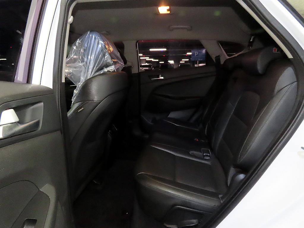 HYUNDAI Tucson - Vista 7