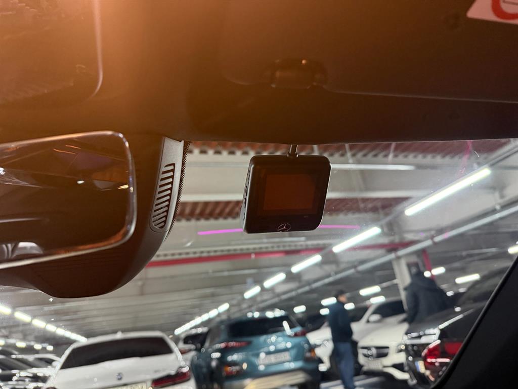 Mercedes Benz C Class 2023 Gris - Importación desde Corea - HF Imports Iquique - Foto 18