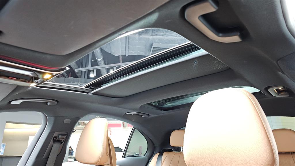 Mercedes Benz E class 2025 Café - Importación desde Corea - HF Imports Iquique - Foto 16