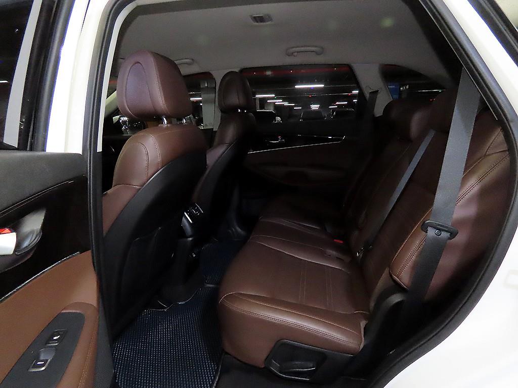 KIA Sorento - Vista 7