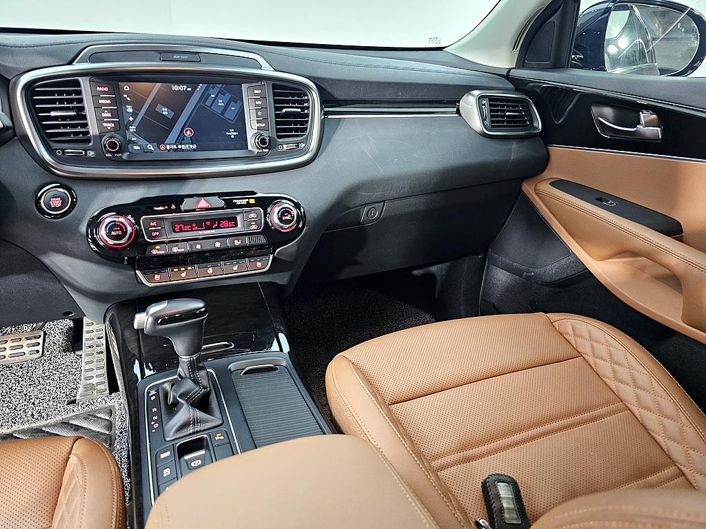 KIA Sorento - Vista 10