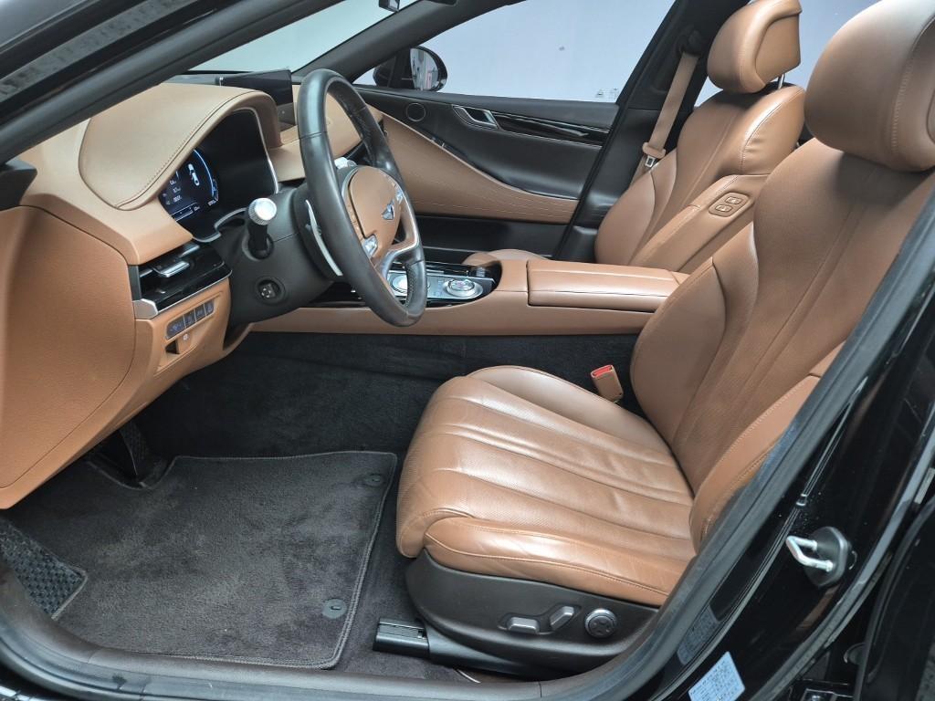 Genesis G80 - Vista 9