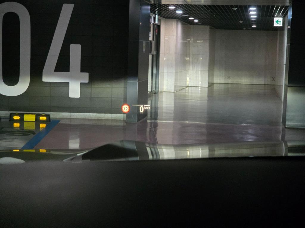 BMW X6 2021 Café - Importación desde Corea - HF Imports Iquique - Foto 18