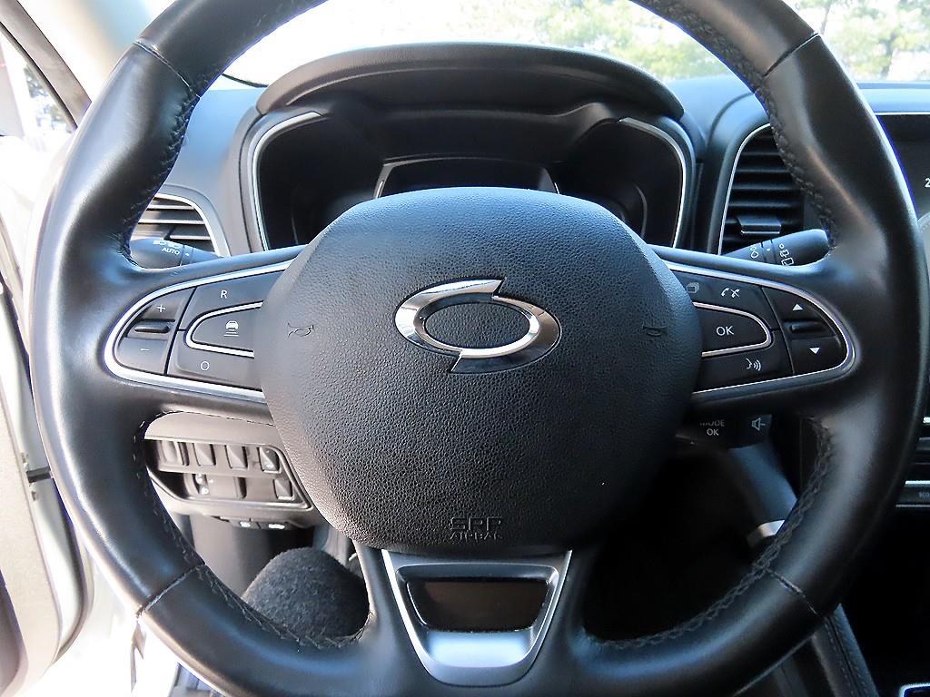 SAMSUNG QM6 - Vista 8