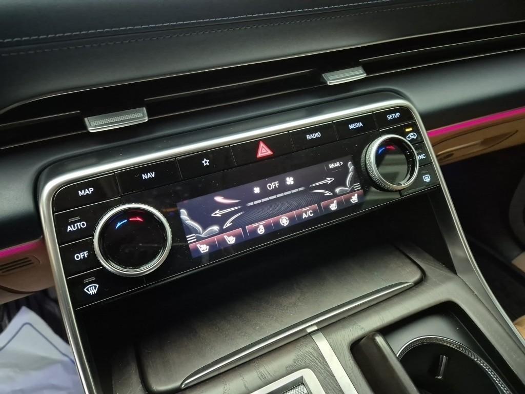 Genesis GV80 2021 Blanco - Importación desde Corea - HF Imports Iquique - Foto 18