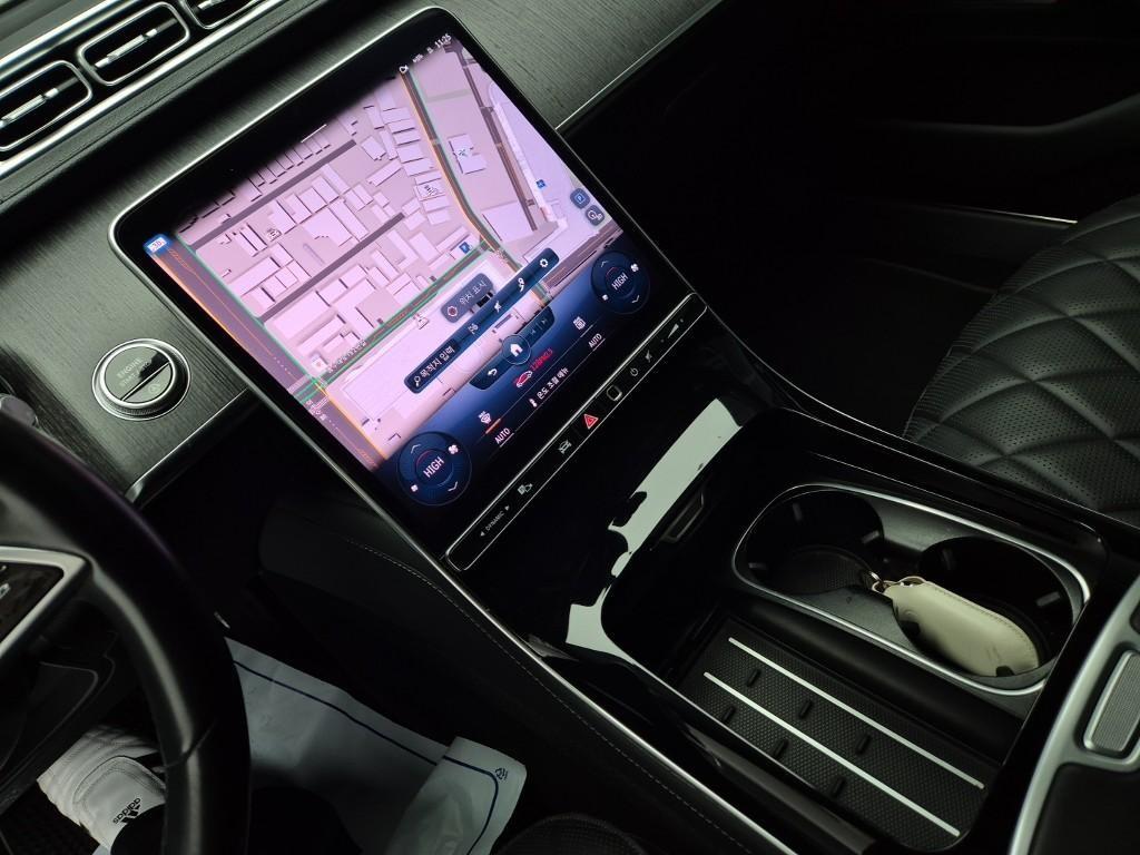 Mercedes Benz S Class - Vista 10