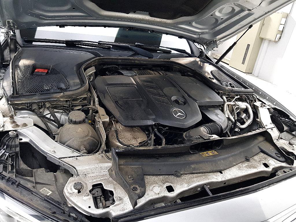 Mercedes Benz E class - Vista 6