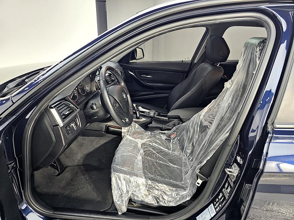 BMW 3 series - Vista 8