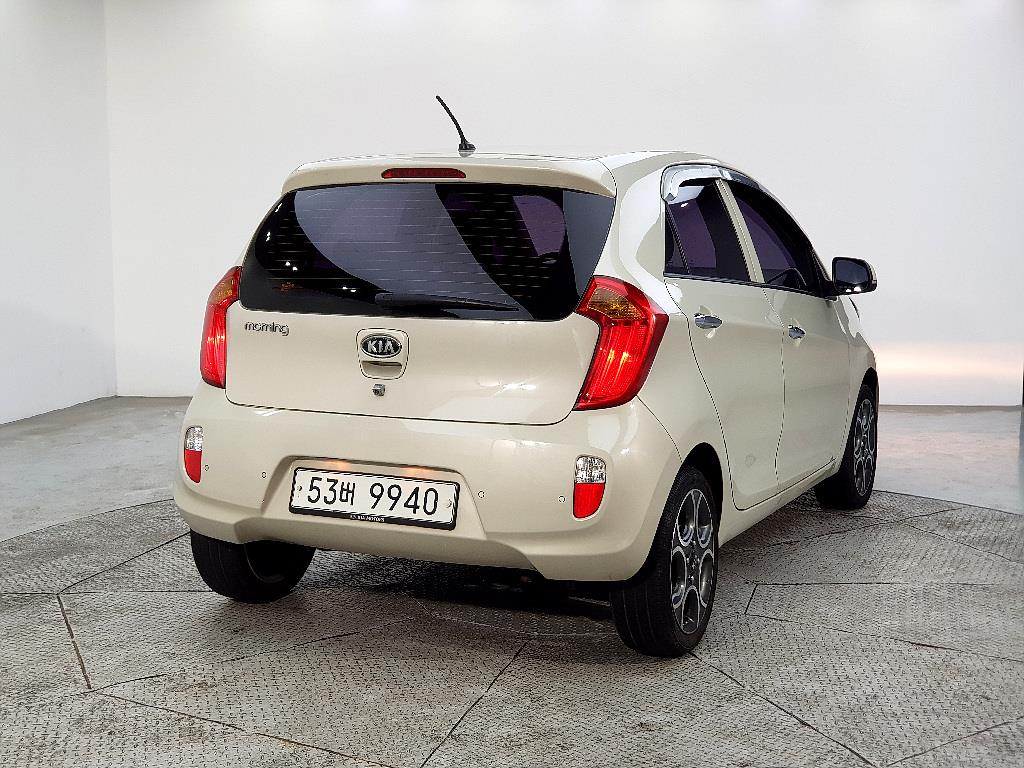 KIA Morning - Vista 4